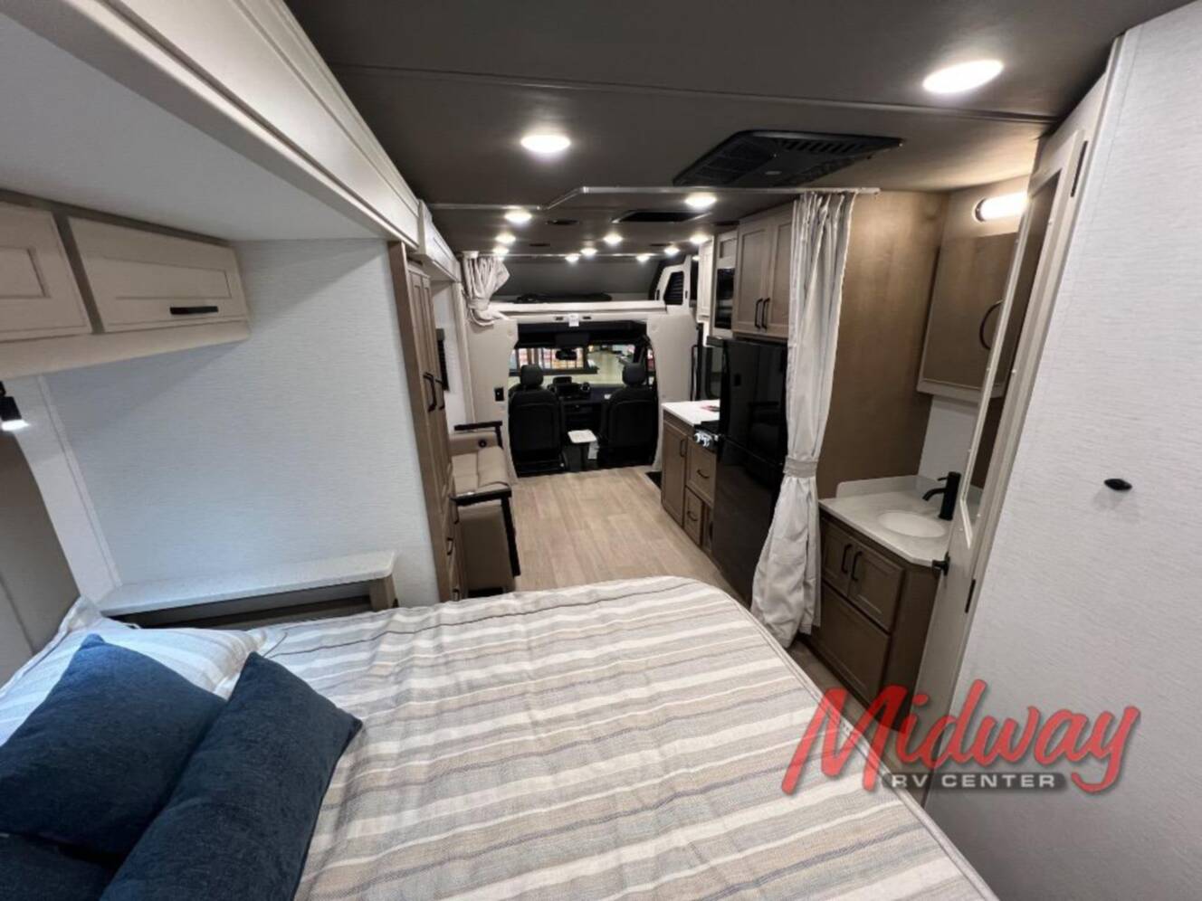 A photo of this 2027 Renegade Villagio 25FWC