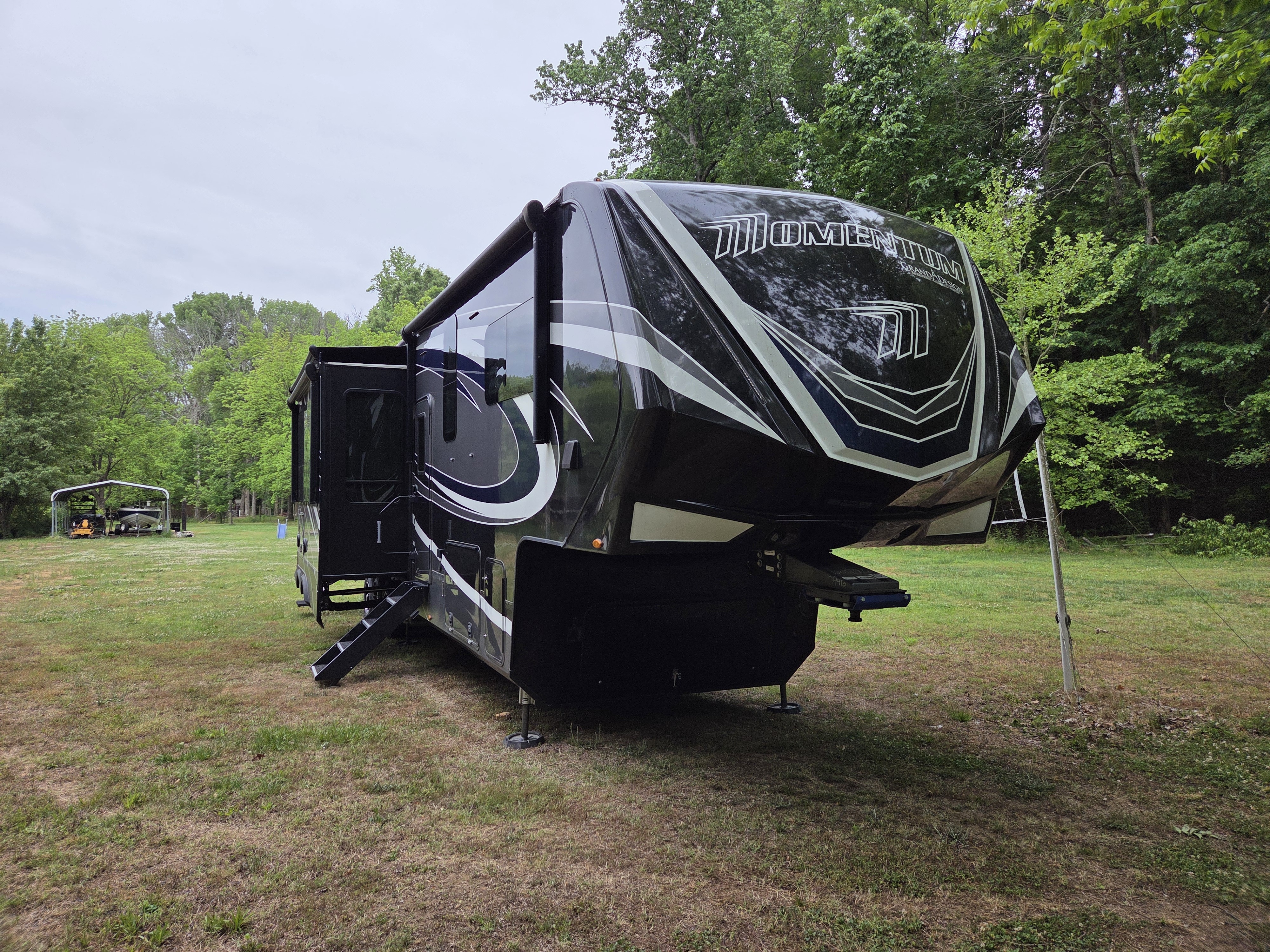 2022 Grand Design MOMENTUM 397TH in concord NC