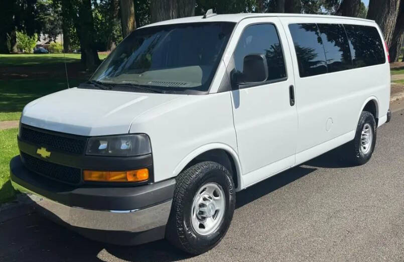2018 CHEVROLET Express in Hayden, ID