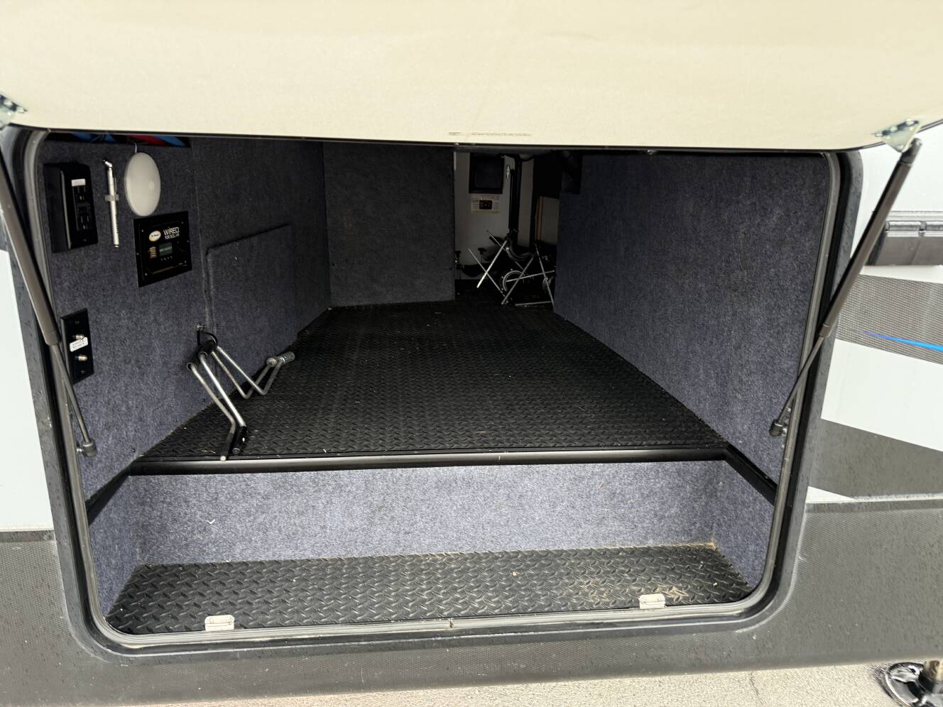 A photo of this 2019 Jayco SEISMIC 4013