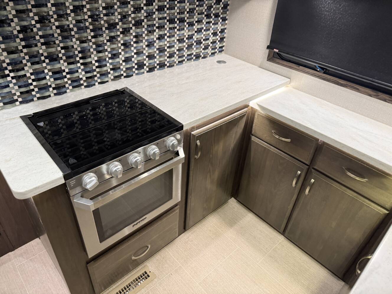 A photo of this 2019 Jayco SEISMIC 4013