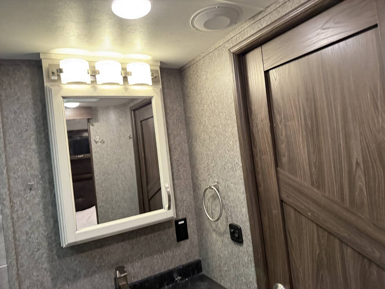 A photo of this 2019 Jayco SEISMIC 4013
