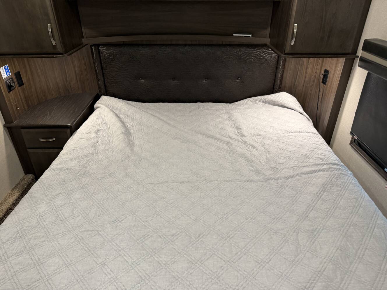 A photo of this 2019 Jayco SEISMIC 4013