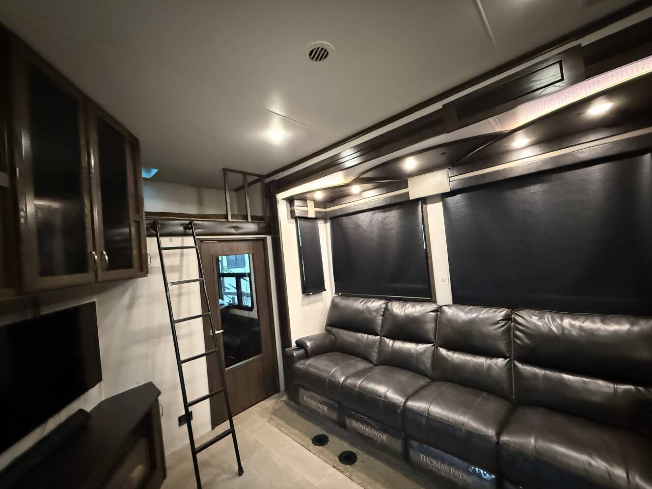 A photo of this 2019 Jayco SEISMIC 4013