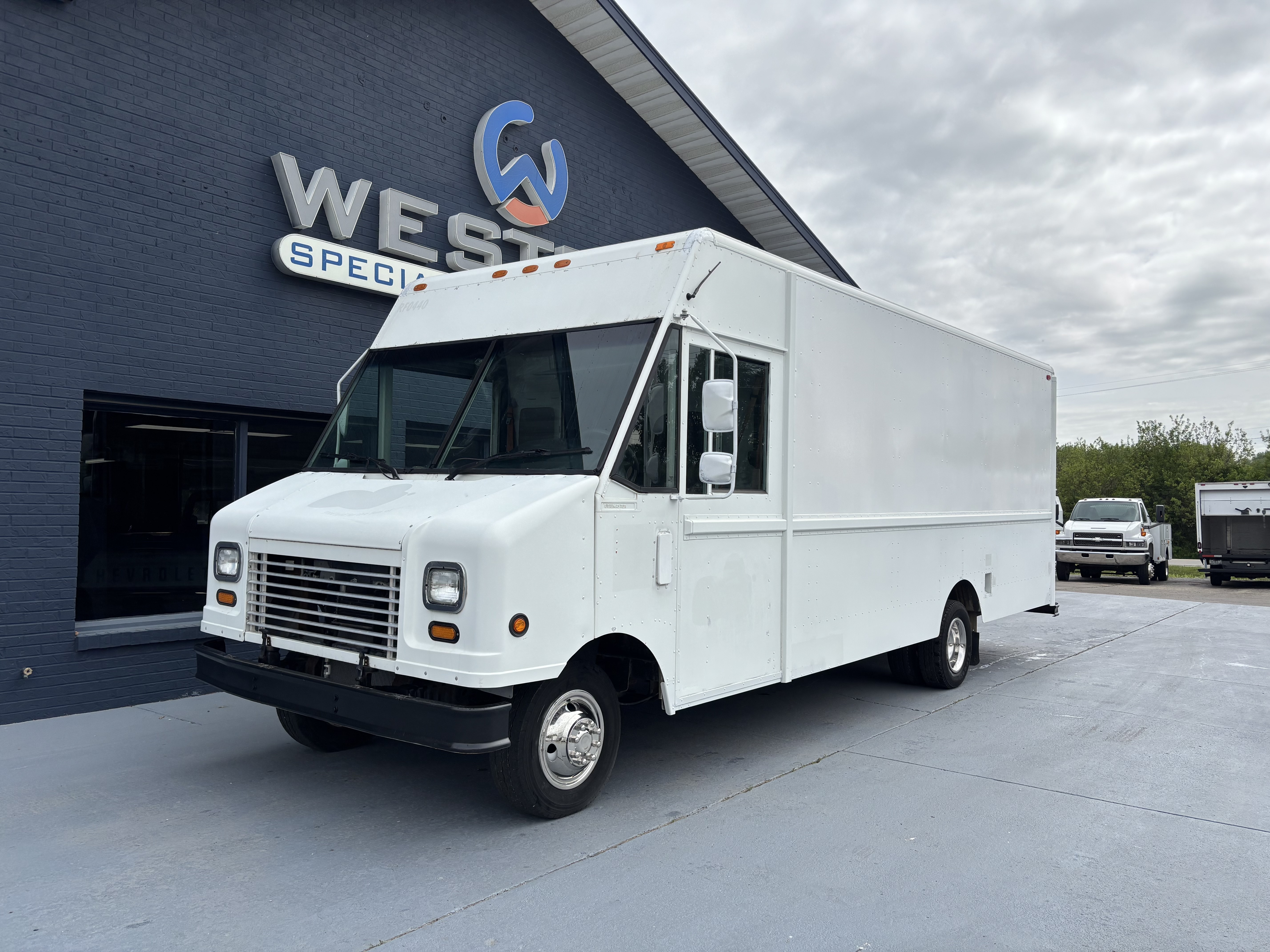 2006 FORD ECONOLINE in Braidwood, IL