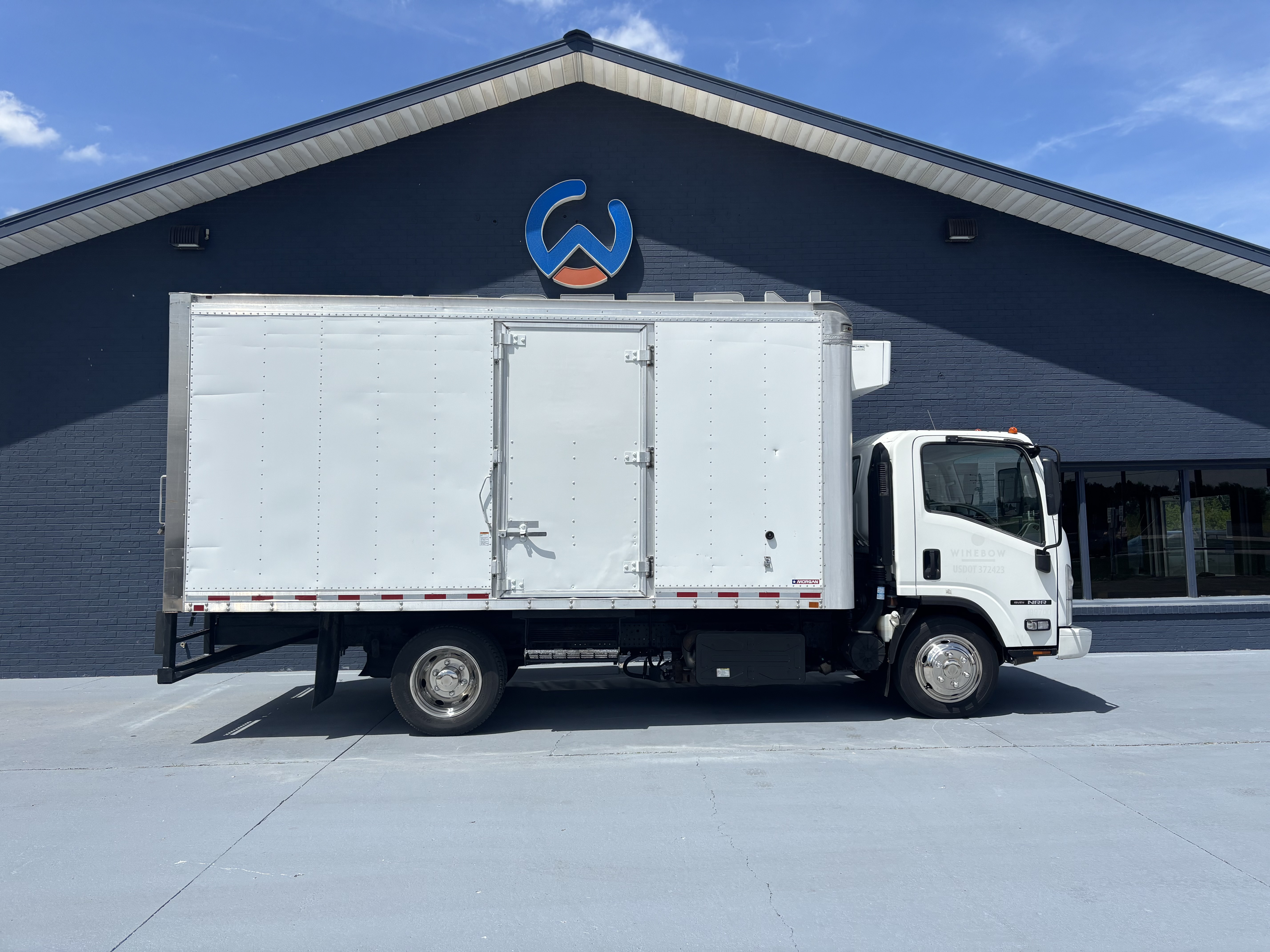 2018 ISUZU NRR in Braidwood, IL