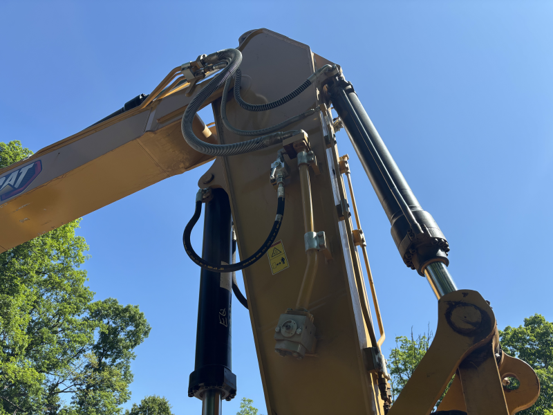 2026 CATERPILLAR 325