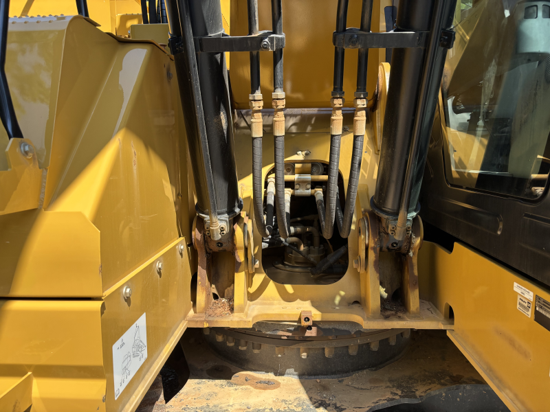 2026 CATERPILLAR 325