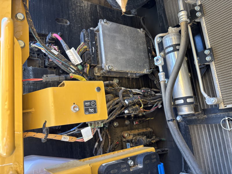 2026 CATERPILLAR 325