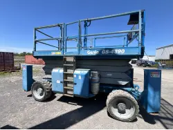 2005 GENIE GS-4390 RT