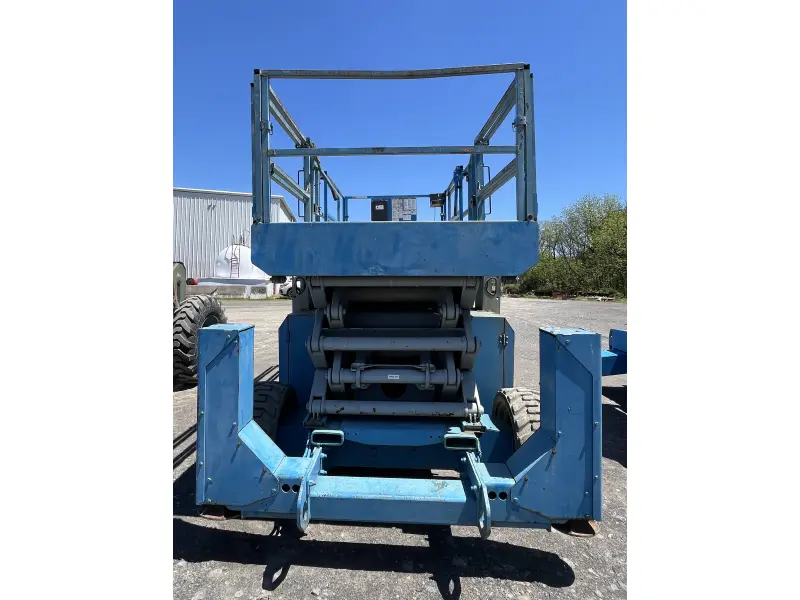 2005 GENIE GS-4390 RT