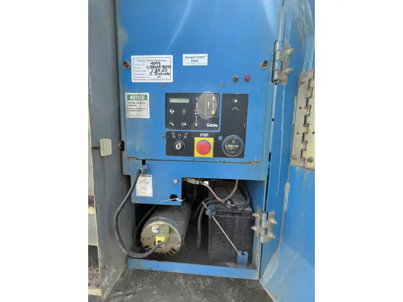2005 GENIE GS-4390 RT