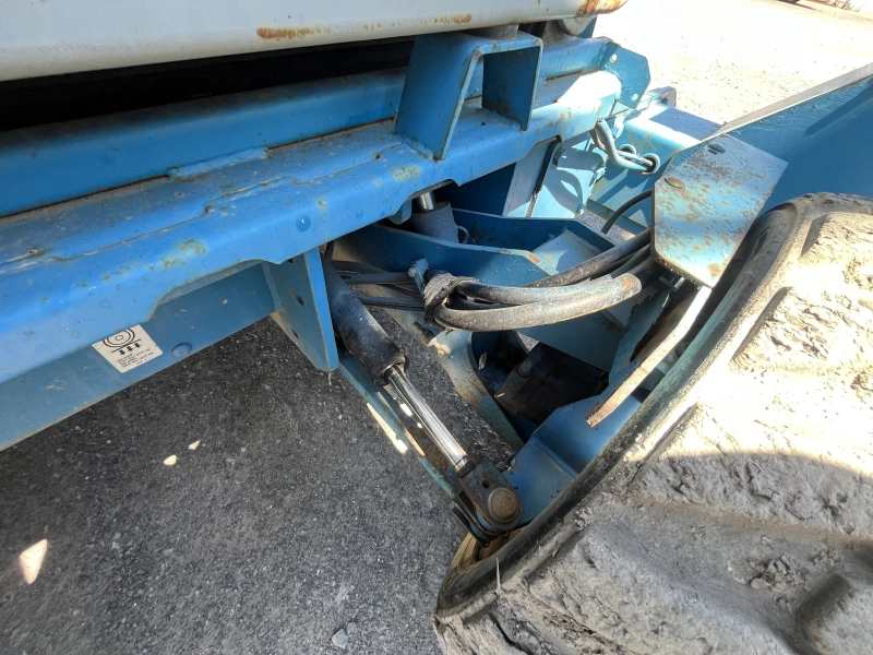 2005 GENIE GS-4390 RT
