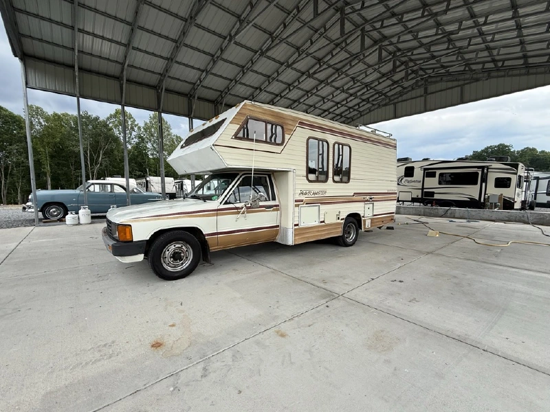 1986 TRAVELMASTER
