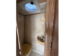 1986 TRAVELMASTER SAVANNAH 205RK