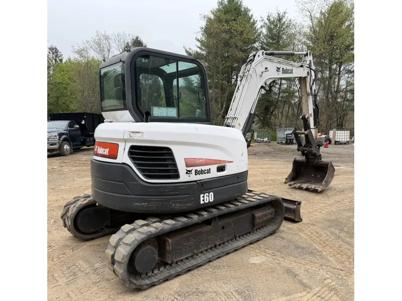 2010 BOBCAT E60