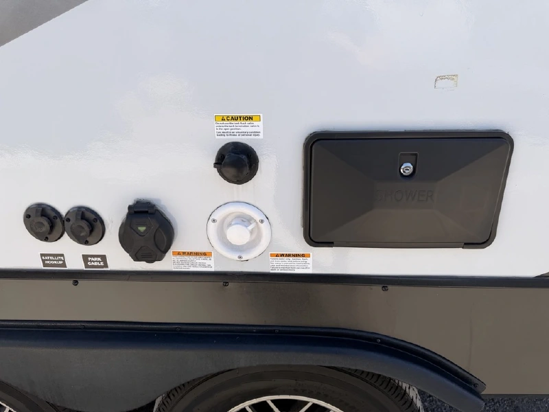 2023 WINNEBAGO MINNIE 2500FL