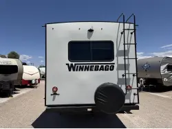 2023 WINNEBAGO MINNIE 2500FL