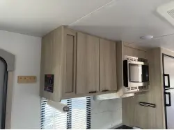 2023 WINNEBAGO MINNIE 2500FL