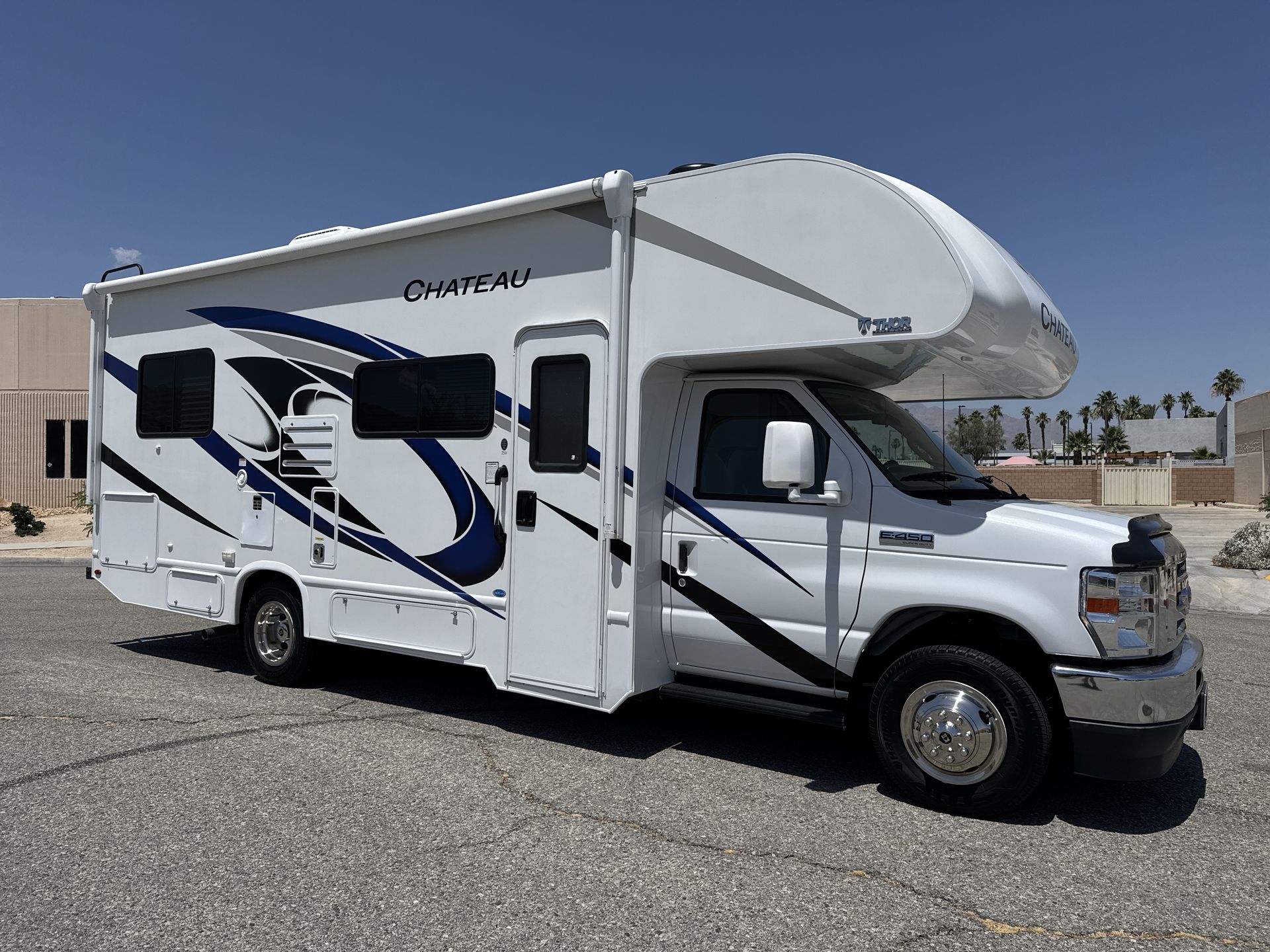 2023 Thor Motor Coach CHATEAU 25V RV