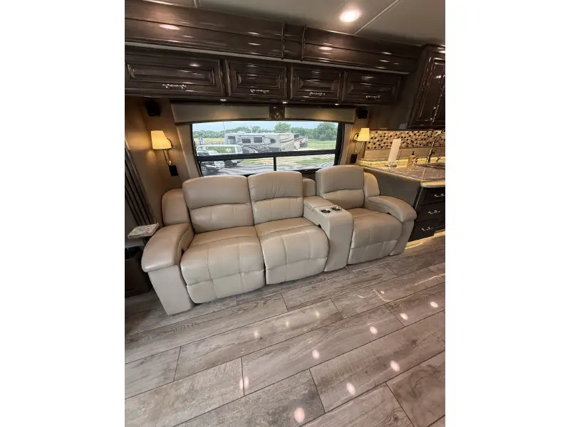 2019 ENTEGRA COACH CORNERSTONE 45B