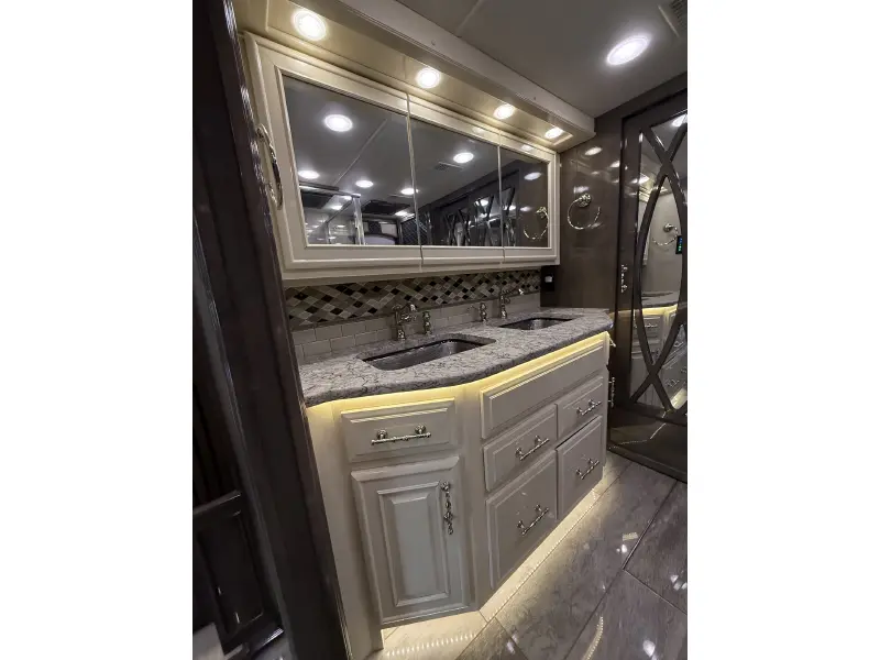2019 ENTEGRA COACH CORNERSTONE 45B