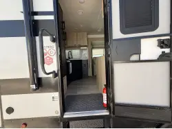 2023 WINNEBAGO MINNIE 2529RG