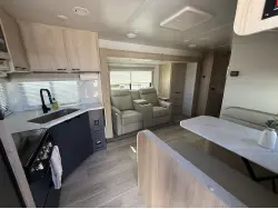 2023 WINNEBAGO MINNIE 2529RG