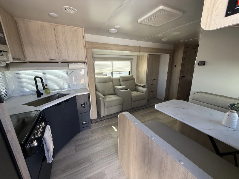 2023 WINNEBAGO MINNIE 2529RG