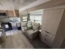 2023 WINNEBAGO MINNIE 2529RG