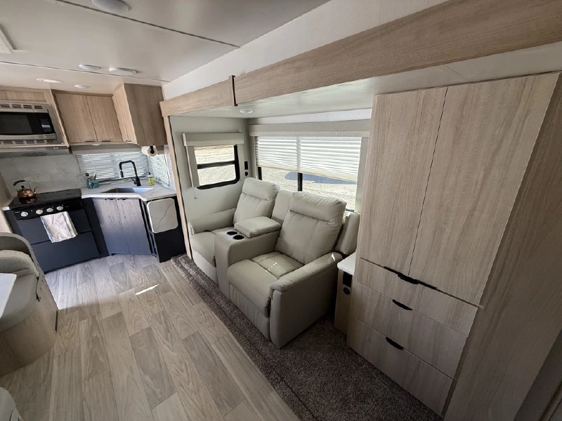 2023 WINNEBAGO MINNIE 2529RG
