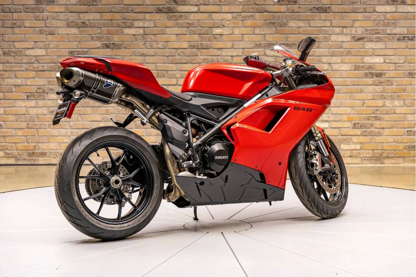 A photo of this 2012 Ducati 848 EVO BASE