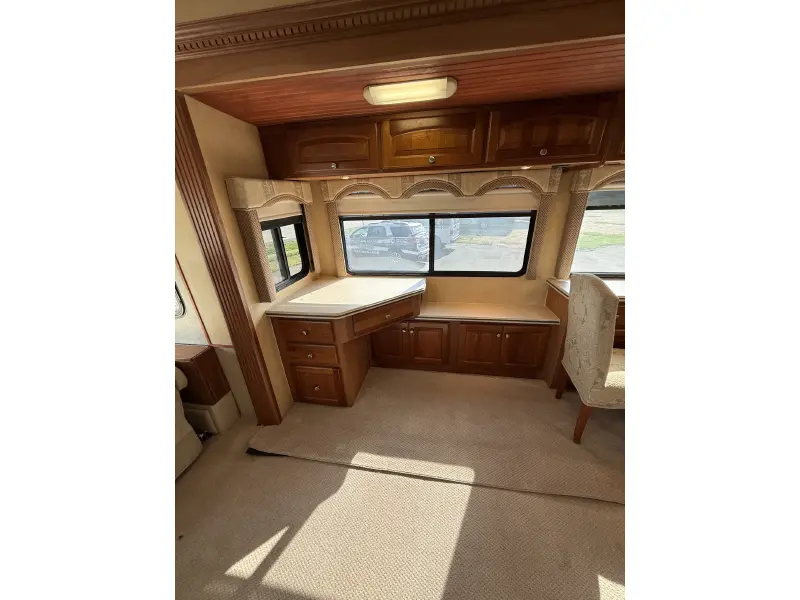 2007 FOUR WINDS MANDALAY 40F