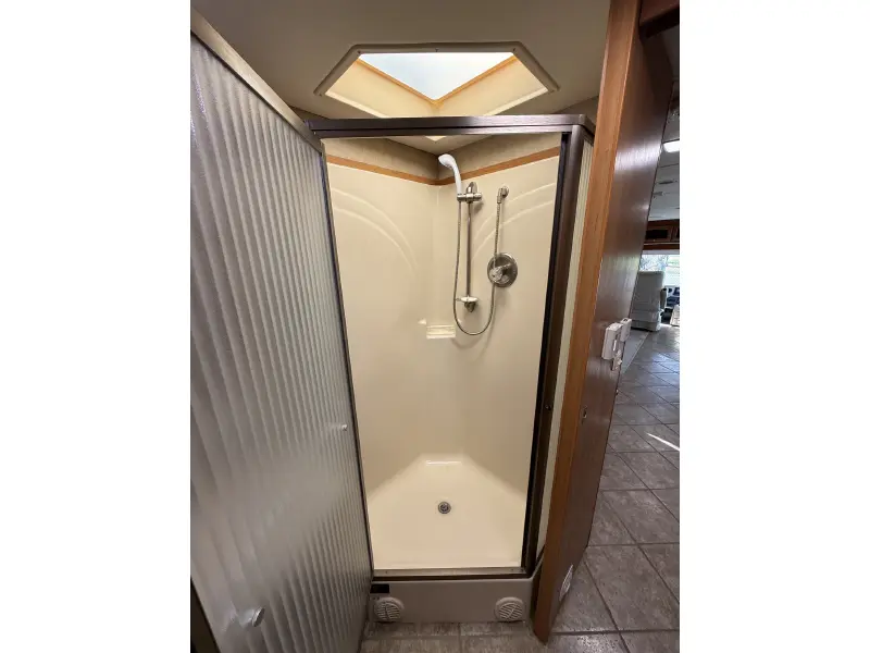 2007 FOUR WINDS MANDALAY 40F