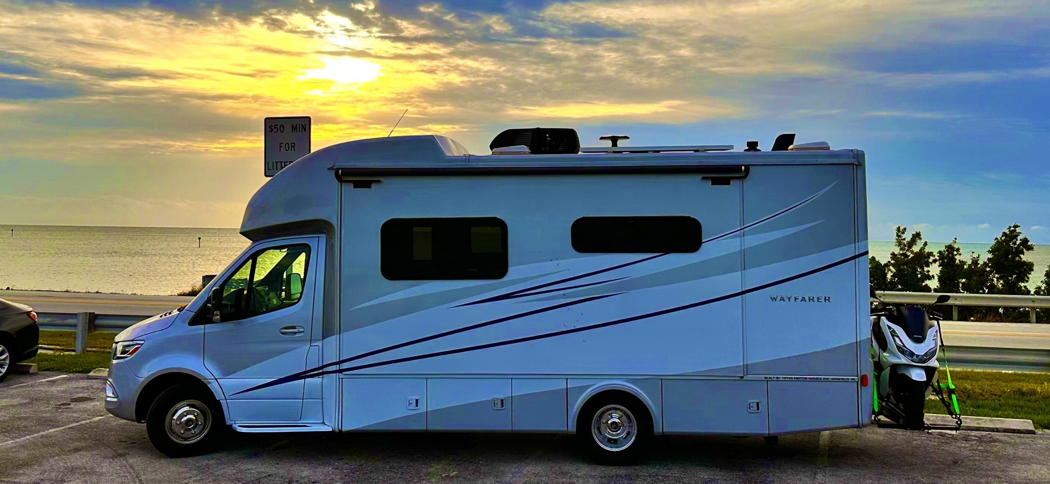 2022 Tiffin Motorhomes WAYFARER 25 RW RV