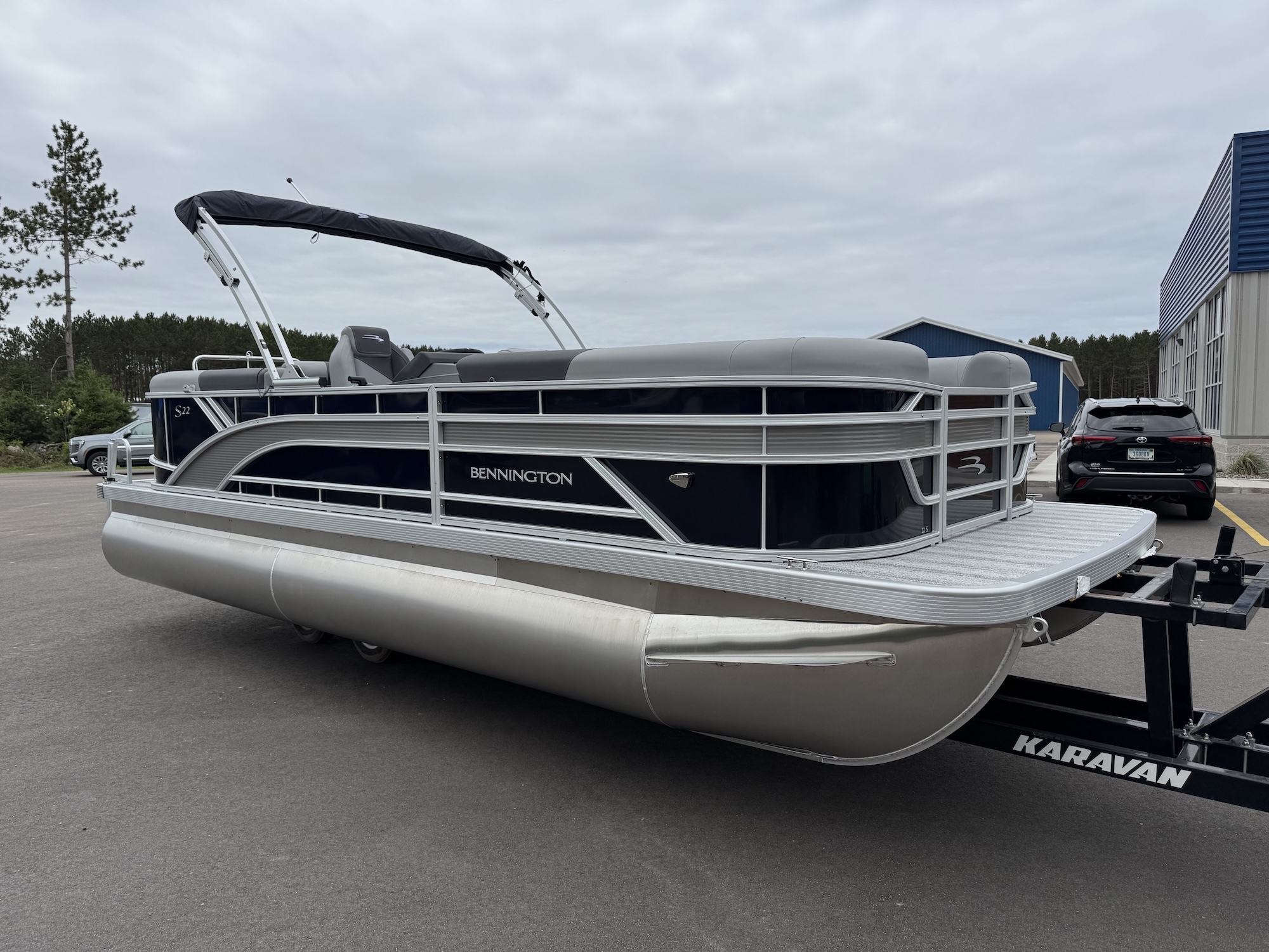 2026 Bennington 22SSR in three lakes WI