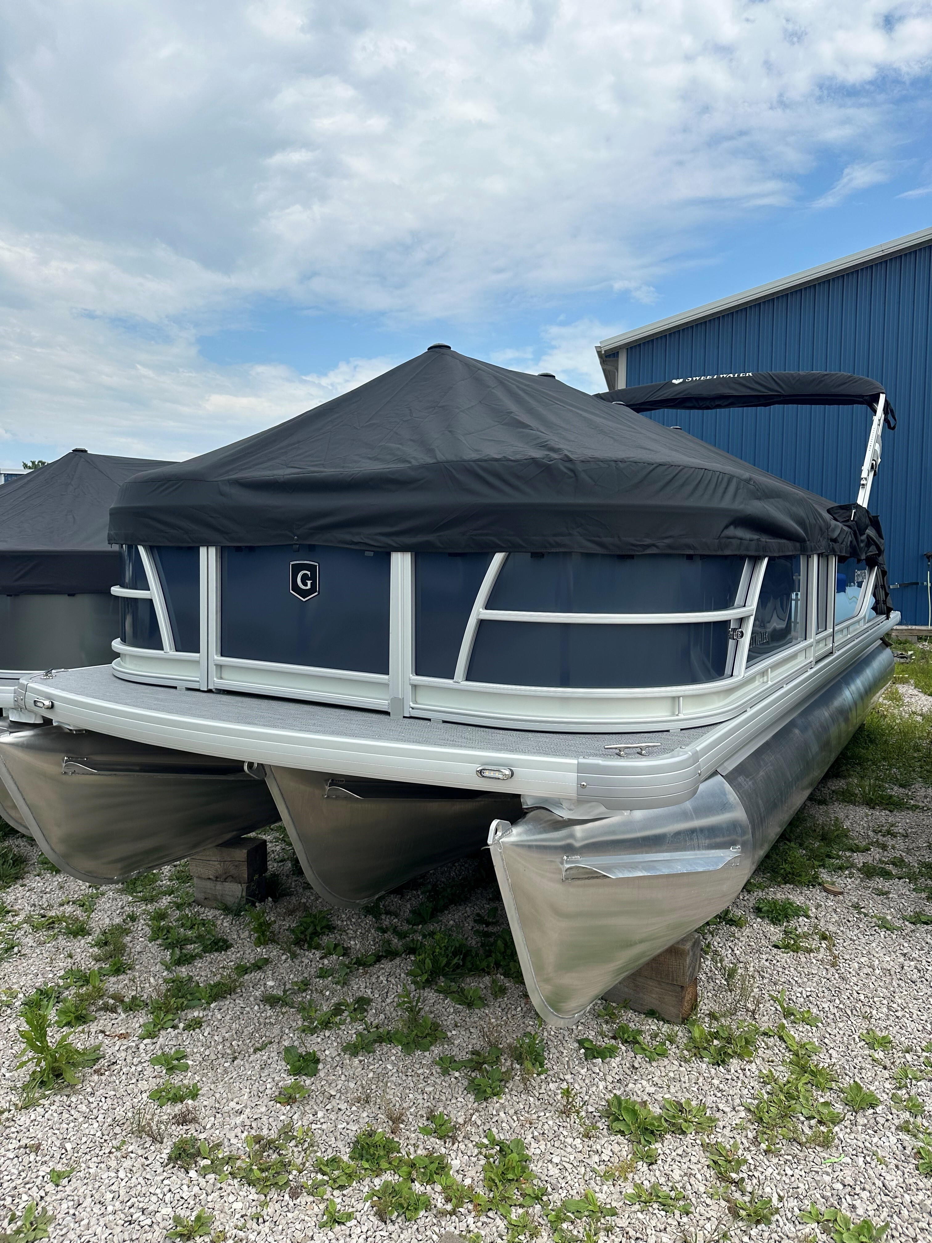 2026 Sweetwater Quad Social 2286 QS 2486 FC in roaming shores OH