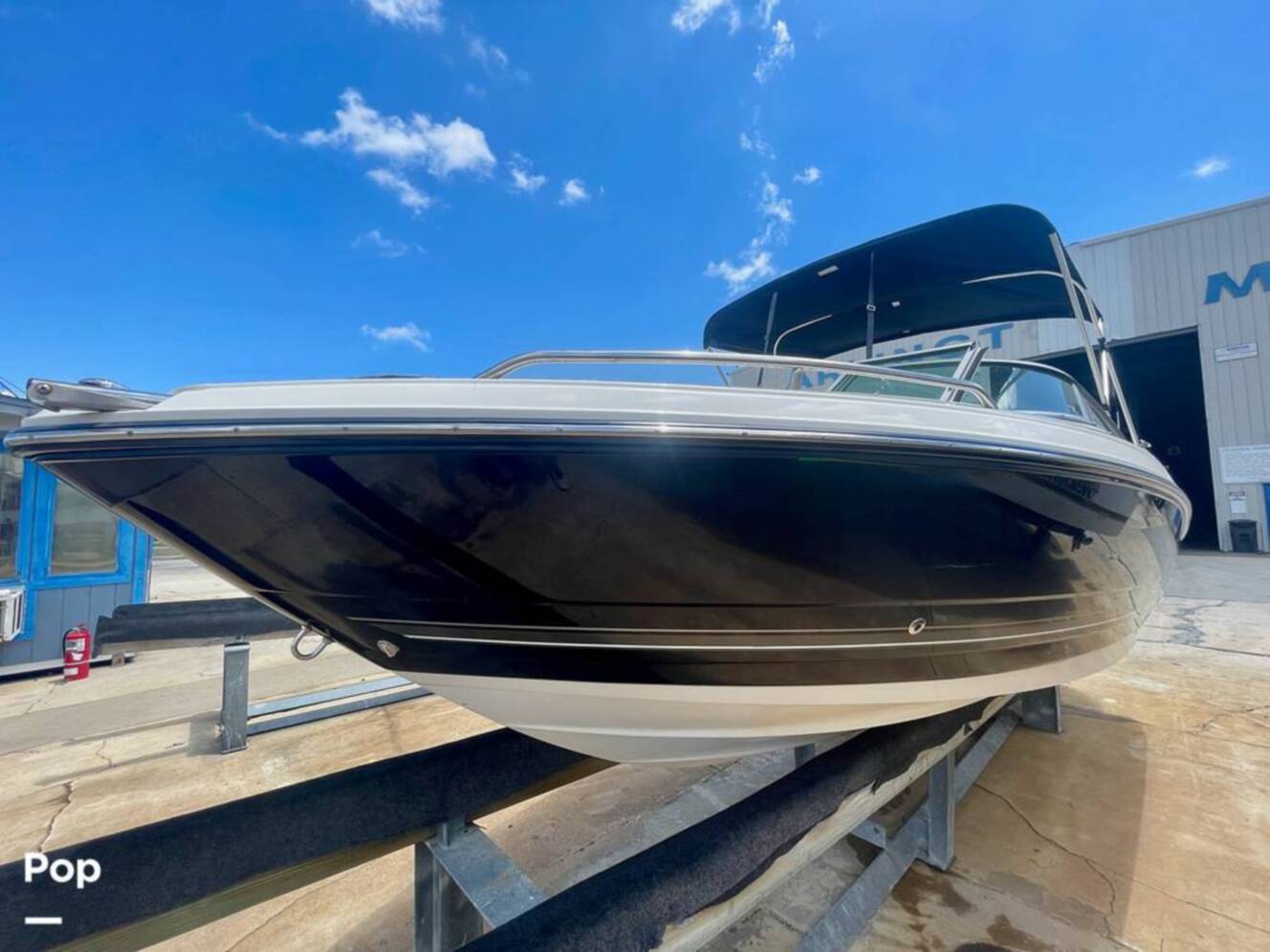 A photo of this 2008 Monterey 194FS