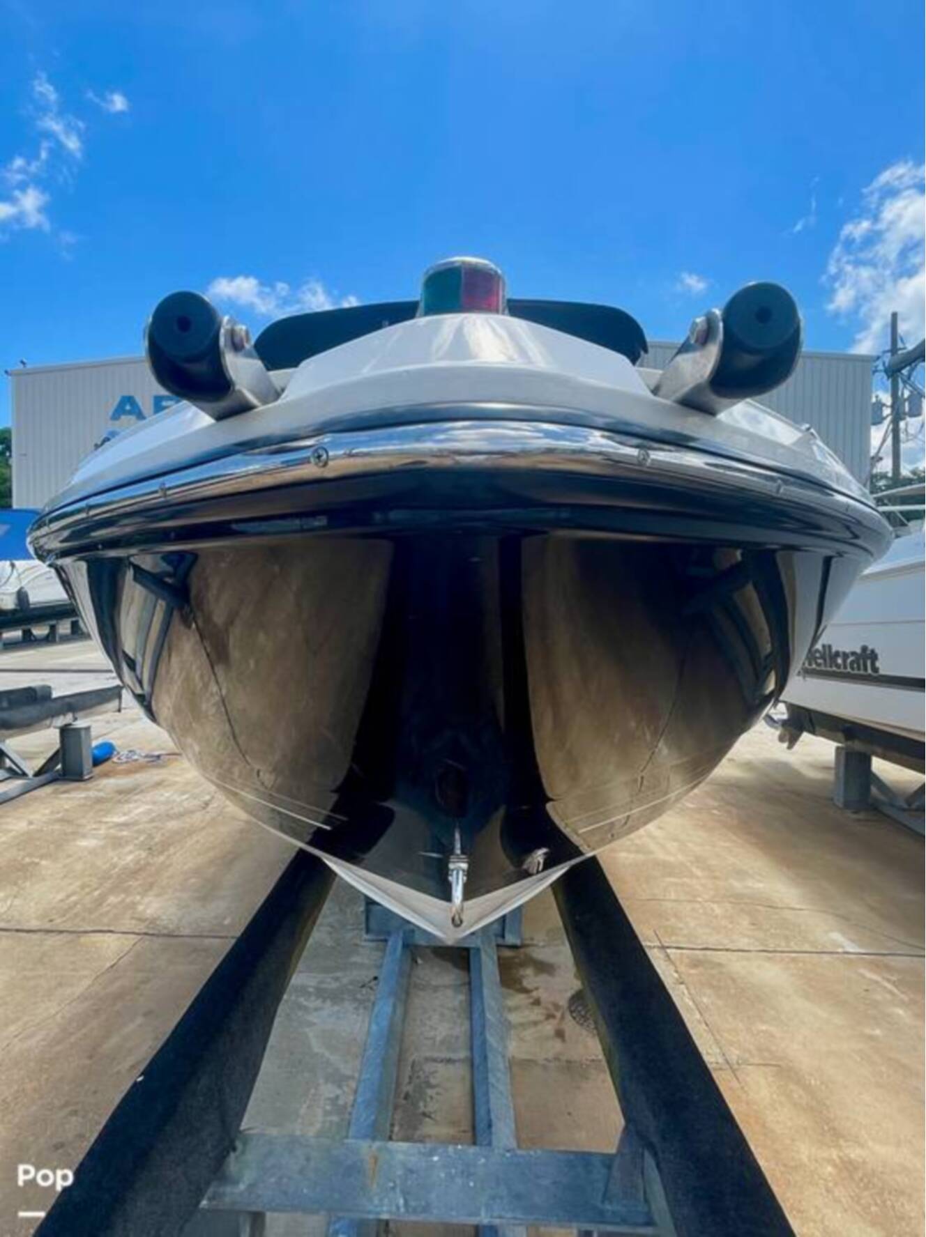 A photo of this 2008 Monterey 194FS