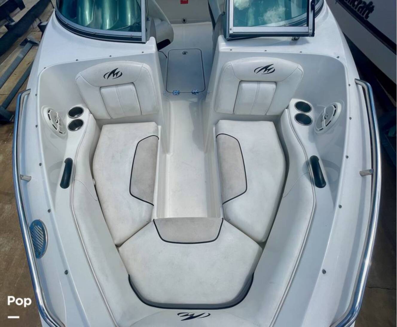 A photo of this 2008 Monterey 194FS