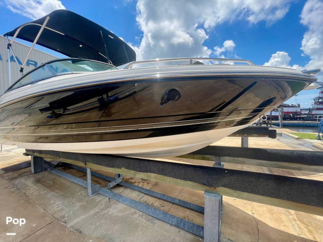 A photo of this 2008 Monterey 194FS
