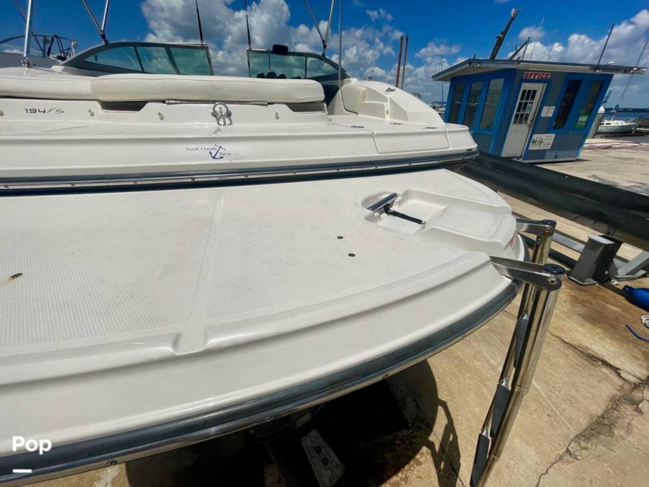 A photo of this 2008 Monterey 194FS