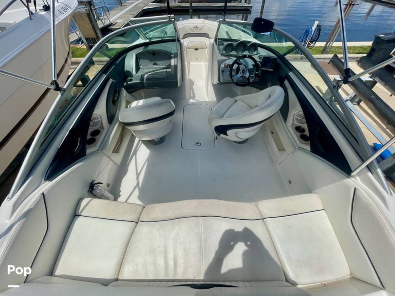 A photo of this 2008 Monterey 194FS
