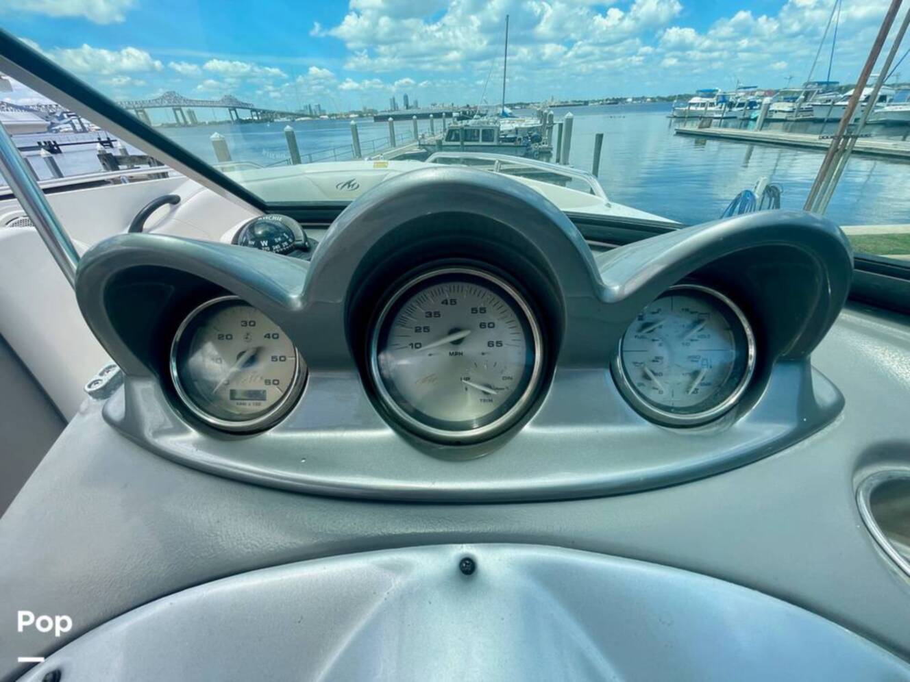 A photo of this 2008 Monterey 194FS