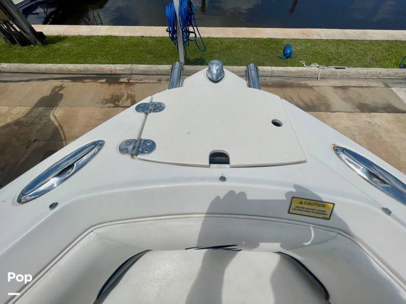 A photo of this 2008 Monterey 194FS