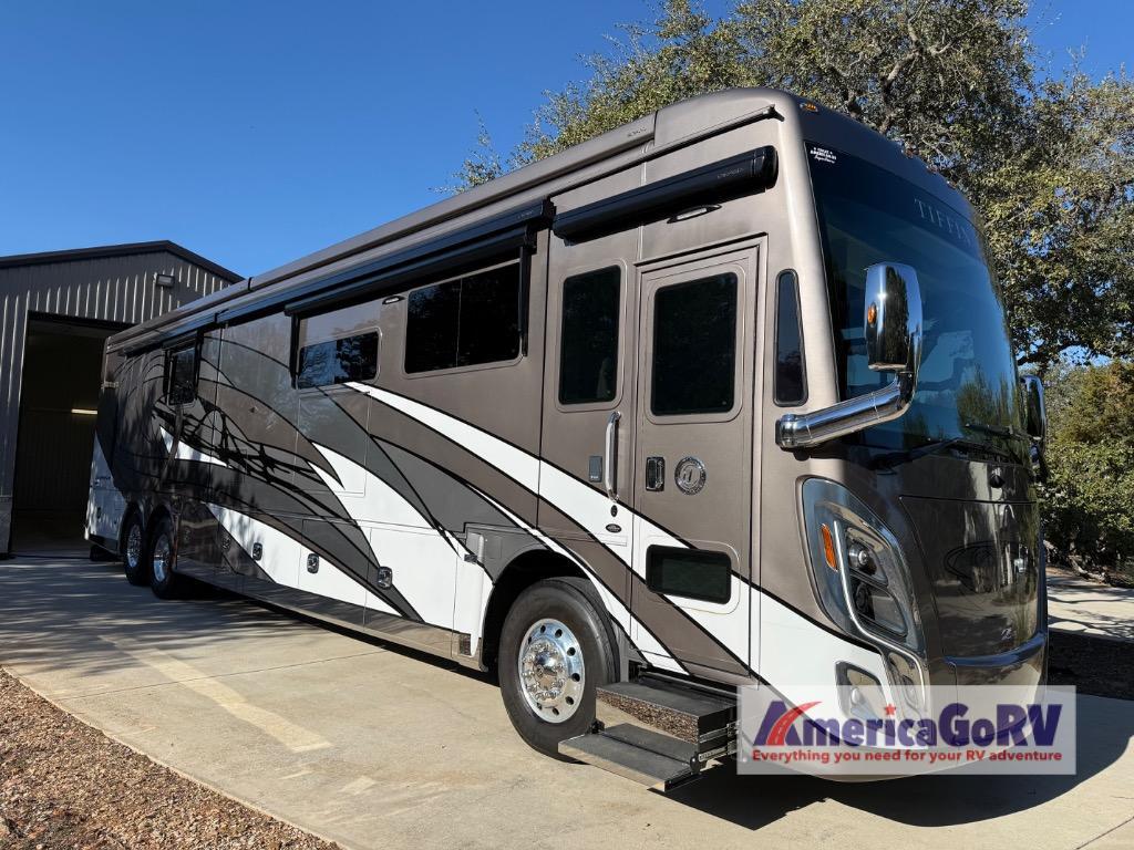 2020 Tiffin Motorhomes Zephyr 45 PZ in seguin TX