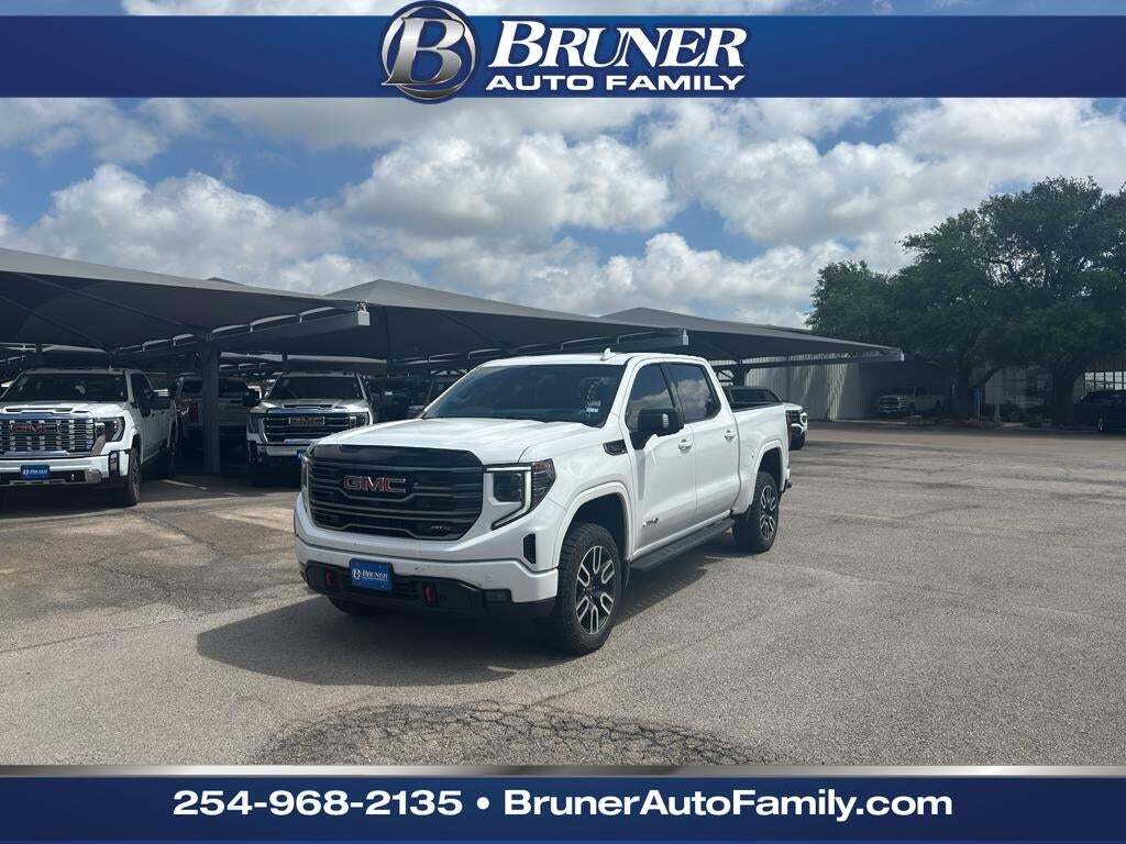 2025 GMC SIERRA in Stephenville, TX