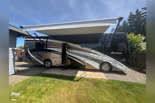2017 Thor Motor Coach Palazzo 33.4 in oregon city OR