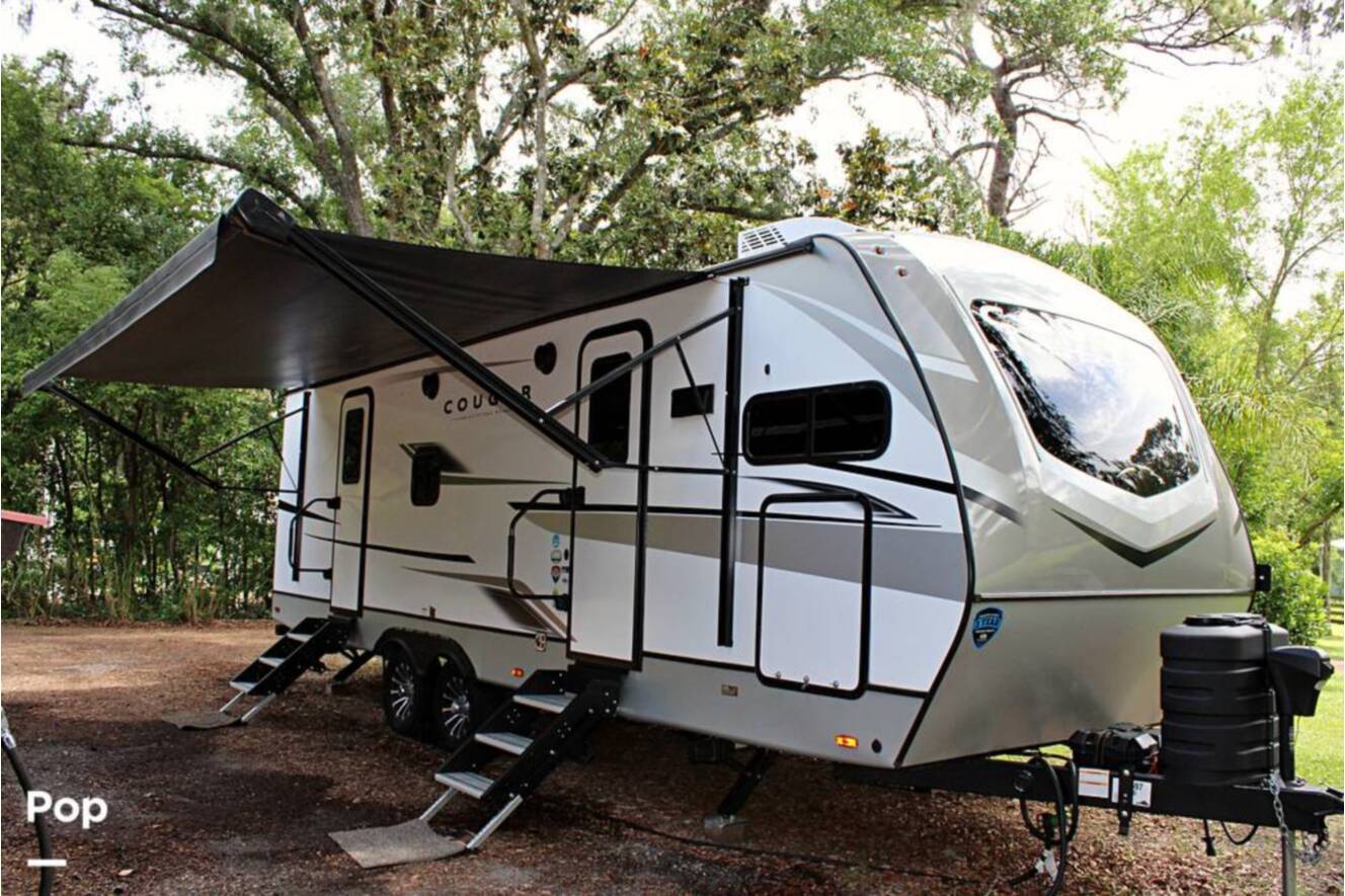 A photo of this 2025 Keystone Cougar 25FKDWE