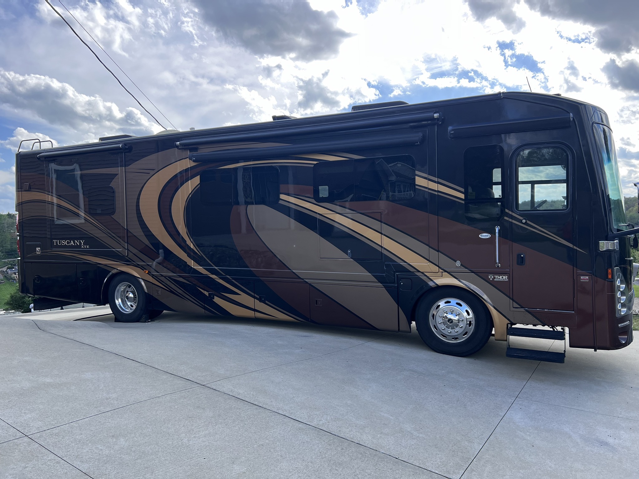 2017 Thor Motor Coach TUSCANY XTE 36MQ RV